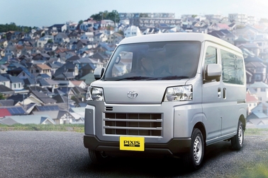 デラックス（CVT・2WD）